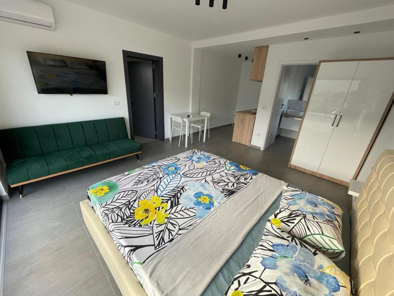 Hela Residence Orikum Buitenkant foto